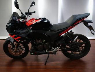 Aprilia Tuono  picture 3