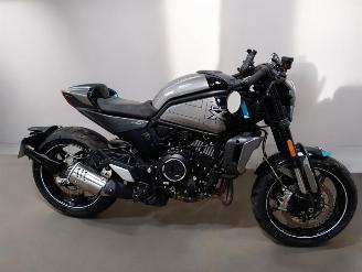 damaged motor cycles CFMoto  CL X 2022/8