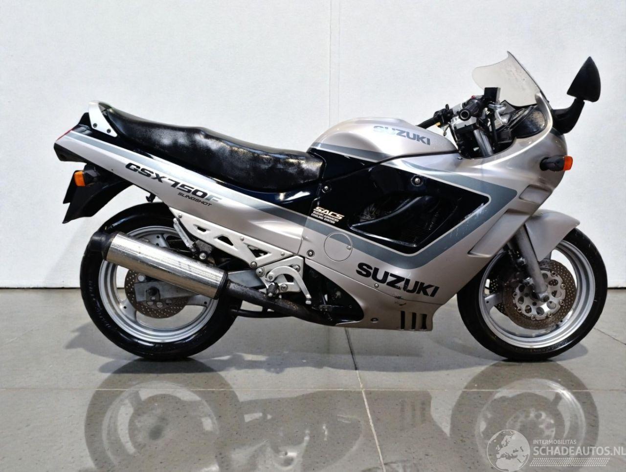 Suzuki GSX 750 F