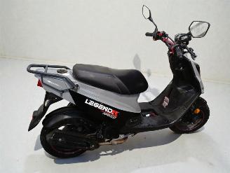 Schade scooter Mash  LEGEND NAKED 2023/7
