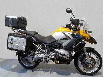 Vaurioauto  motor cycles BMW R 1200 GS 2005/4
