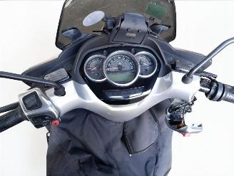 Piaggio  YOURBAN picture 2