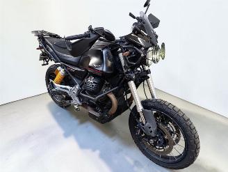Moto Guzzi V 850 TT picture 19