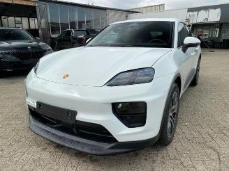 Porsche Macan 4 *PANO - BOSE - NAVI - KAM* picture 2