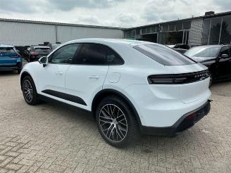 Porsche Macan 4 *PANO - BOSE - NAVI - KAM* picture 5