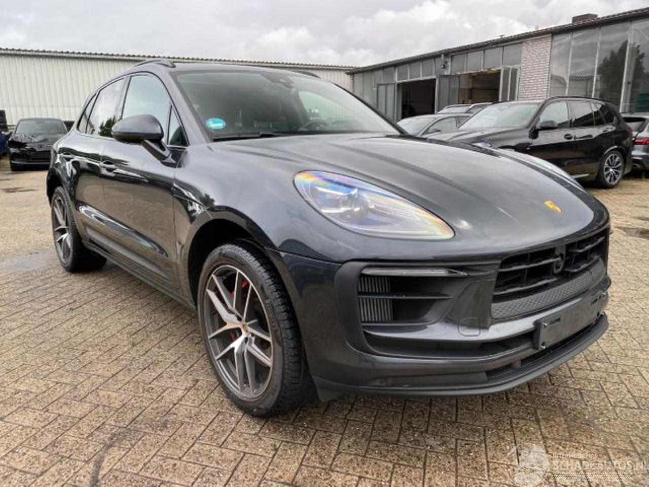 Porsche Macan S *CHRONO - PANO - BOSE - LUFTFEDER*