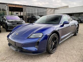 Porsche Taycan Turbo S *HEAD-UP -PANO -PCCB* picture 7