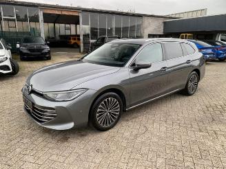 Volkswagen Passat Var. 2.0 TDI DSG Elegance 4Motion *PANO* picture 10