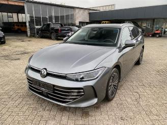 Volkswagen Passat Var. 2.0 TDI DSG Elegance 4Motion *PANO* picture 9