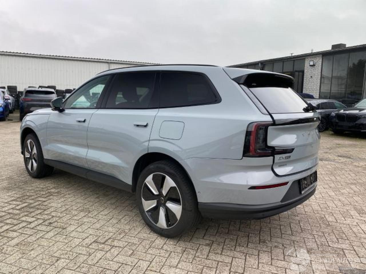 Volvo EX 90 EX90 Core Pure Electric *AHK - KAM - NAV - PANO*