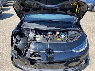 Volkswagen ID.3 Pro Performance Business picture 13