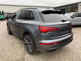 skadebil auto Audi Q5 45 TFSI quattro S line * HUD - PANO- AHK * 2023/8