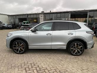 Volkswagen Tiguan 1.5 TSI eHybrid R-Line * KAM - AHK - NAV* picture 3