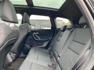 BMW iX1 eDrive20 M Sport *HEAD-UP - PANO - 360 KAM* picture 16