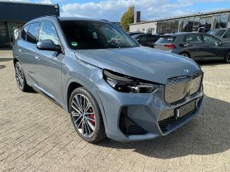 BMW iX1 eDrive20 M Sport Pro HUD/ AHK /Storm damage picture 6