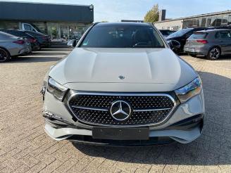 Mercedes E-klasse 300 T AMG Lin Advancd Plus *PANO - 360 KAM* picture 12