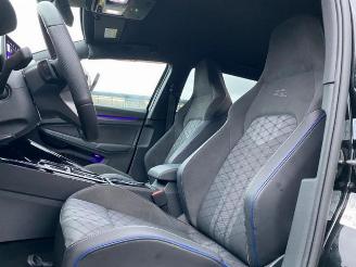 Volkswagen Golf Variant 1.5 eTSI DSG R-Line *NAVI - MATRIX* picture 22