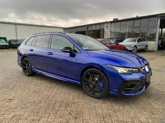 Voiture accidenté Volkswagen Golf R Variant 4Motion Black Style *MATRIX-PANO* 2025/4