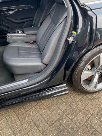 Audi A8 L 60 TFSIe quattro *PANO - KAM - B&O - HUD* picture 16