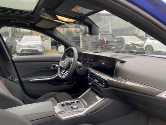 BMW 3-serie 0e Touring M Sport *PANO - HEAD-UP - 60 KAM* picture 18