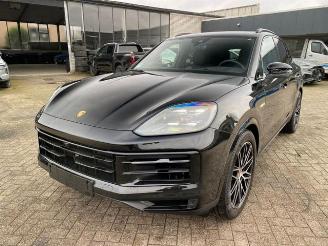 Porsche Cayenne E-Hybrid* HUD - KAM - PANO - AHK - BOSE* picture 11