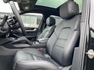 Porsche Cayenne E-Hybrid* HUD - KAM - PANO - AHK - BOSE* picture 20