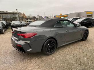 krockskadad bil auto BMW M4 40i xDrive Cabrio *HEAD-UP - 360 KAM - NAVI* 2025/5