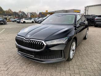 Skoda Superb Combi 1.5 TSI iV L&K *HEAD-UP - PANO-AHK* picture 5