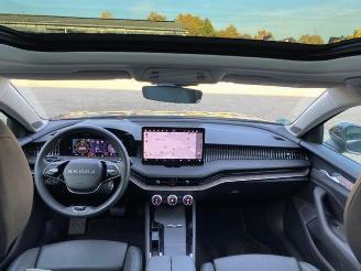 Skoda Superb Combi 1.5 TSI iV L&K *HEAD-UP - PANO-AHK* picture 23