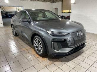 Voiture accidenté Audi Q6 e-tron Sportback Performance S line PANO/HUD 2026/4