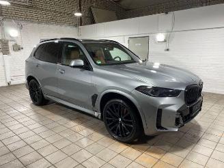 krockskadad bil auto BMW X5 xDrive40d M Sport Pro PANO/HUD/360/AHK/H&K 2024/7