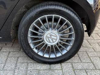Volkswagen Up! High UP! Pano Navi Nap Cruise Lage km picture 12