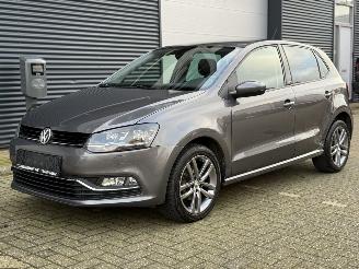 skadebil auto Volkswagen Polo Allstar 1.2 TSI Cruise Led Stoelverwarming Clima 2016/9