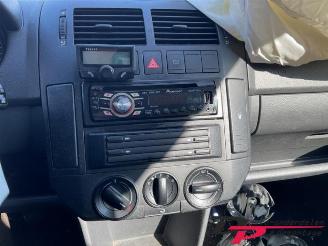 Volkswagen Polo Polo IV (9N1/2/3), Hatchback, 2001 / 2012 1.4 16V picture 11