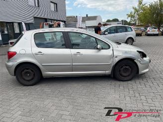 Peugeot 307 307 (3A/C/D), Hatchback, 2000 / 2009 1.6 16V picture 4