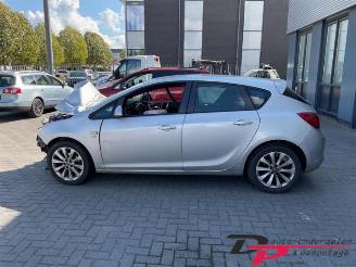 Opel Astra Astra J (PC6/PD6/PE6/PF6), Hatchback 5-drs, 2009 / 2015 1.4 16V ecoFLEX picture 9