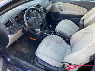 Volkswagen Polo Polo V (6R), Hatchback, 2009 / 2017 1.6 TDI 16V 90 picture 16