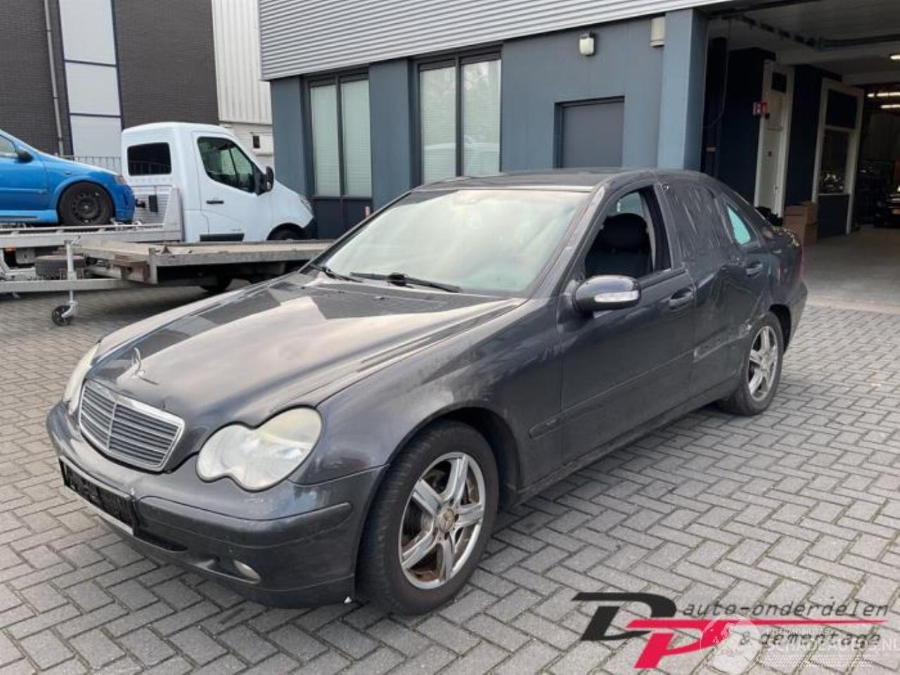 Mercedes C-klasse C (W203), Sedan, 2000 / 2007 2.0 C-180 16V