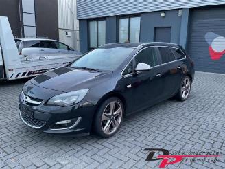 demontáž osobní automobily Opel Astra Astra J Sports Tourer (PD8/PE8/PF8), Combi, 2010 / 2015 1.4 Turbo 16V 2013/3