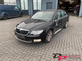 Coche siniestrado Skoda Superb Superb (3TAA), Hatchback, 2008 / 2015 1.8 TSI 16V 2011/4