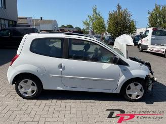 Renault Twingo Twingo II (CN), Hatchback 3-drs, 2007 / 2014 1.2 16V picture 6