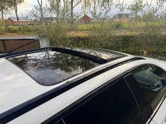 BMW 5-serie M550 5 Touring M550 d xDrive Panorama Trekhaak HUD !! picture 14