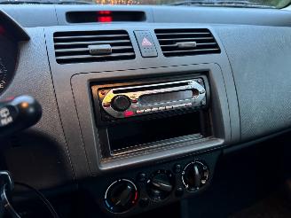 Suzuki Swift 1.3 GLS picture 5