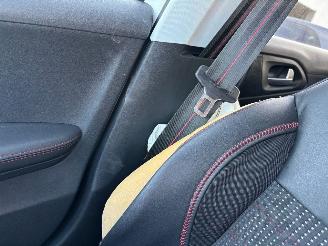 Peugeot 2008 GT-LINE picture 13