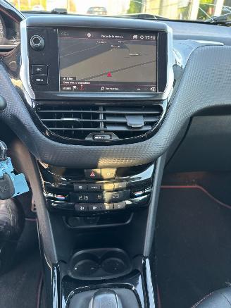 Peugeot 2008 GT-LINE picture 9