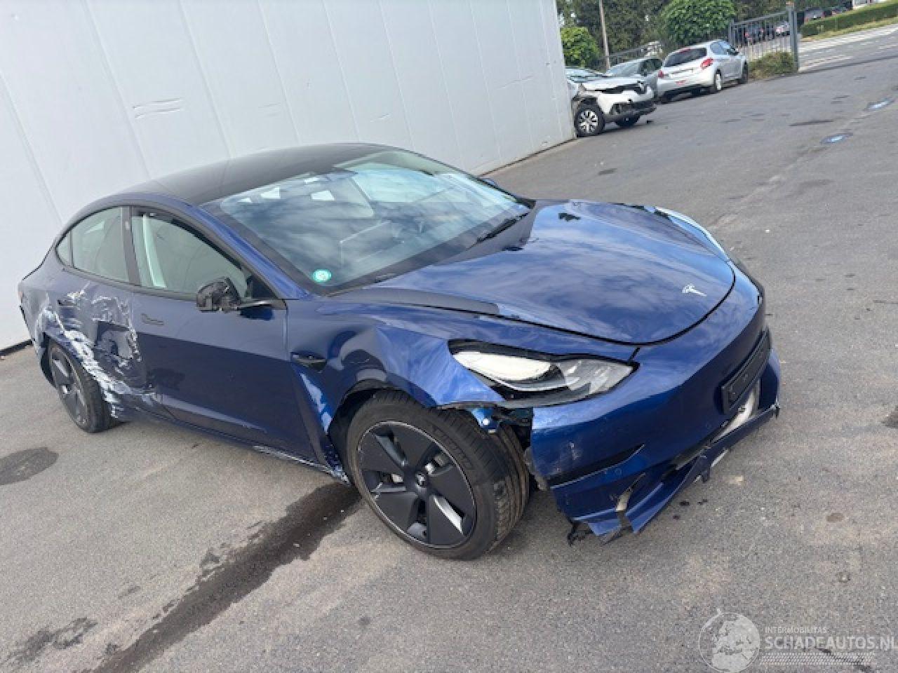 Tesla Model 3 DUAL MOTOR AWD