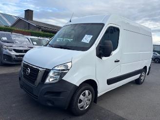 skadebil bedrijf Nissan Nv400  2021/6