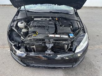 Volkswagen Golf  picture 11