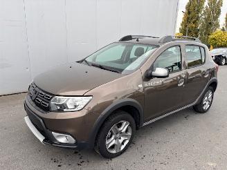 Vaurioauto  passenger cars Dacia Sandero STEPWAY 2018/2