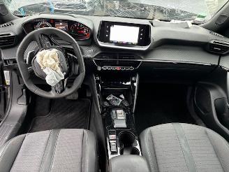 Peugeot 2008 AUTOMAAT picture 4